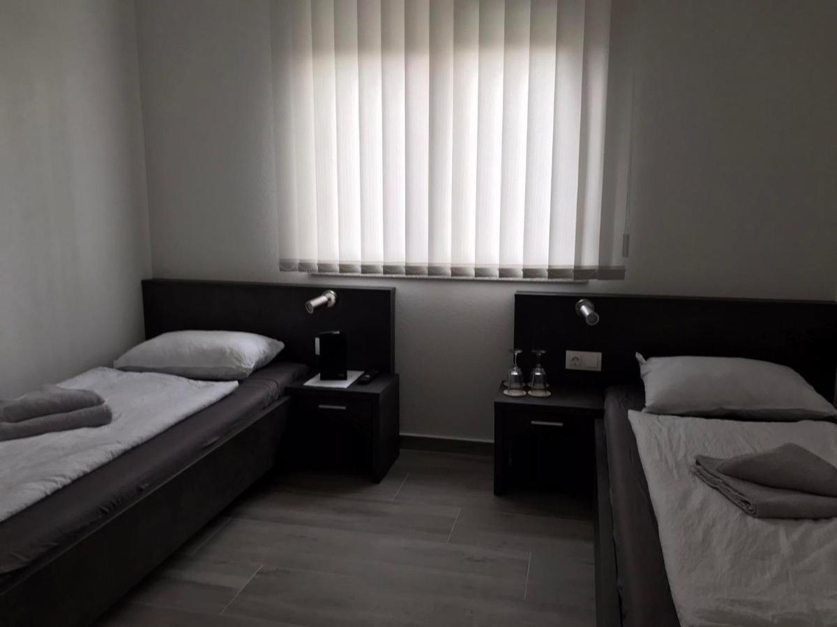 Gold Apartmani Kozarac Exterior foto